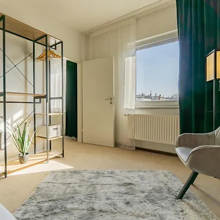 Exklusive Stadtresidenz: Mehrstöckige Mit Theaternähe Holiday home *