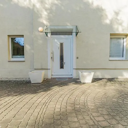 Holiday home Exklusive Stadtresidenz: Mehrstöckige Mit Theaternähe Cottbus